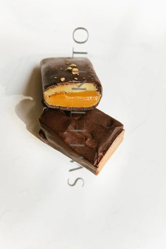 Brownie relleno con manjar y chocolate 85% Un Sweet Keto Love - SWEET KETO LOVE - Aldea Nativa